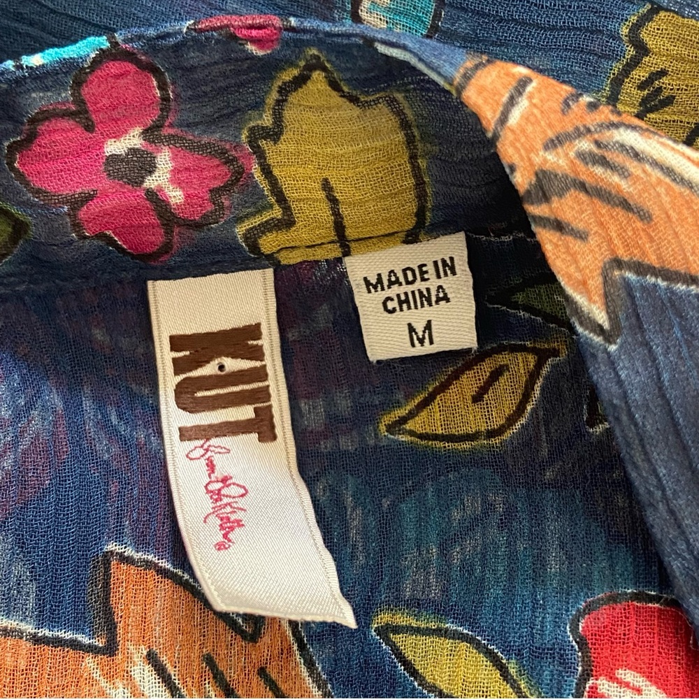 3/$25 KUT Semi Sheer Romantic Floral Blouse M - Picture 3 of 6